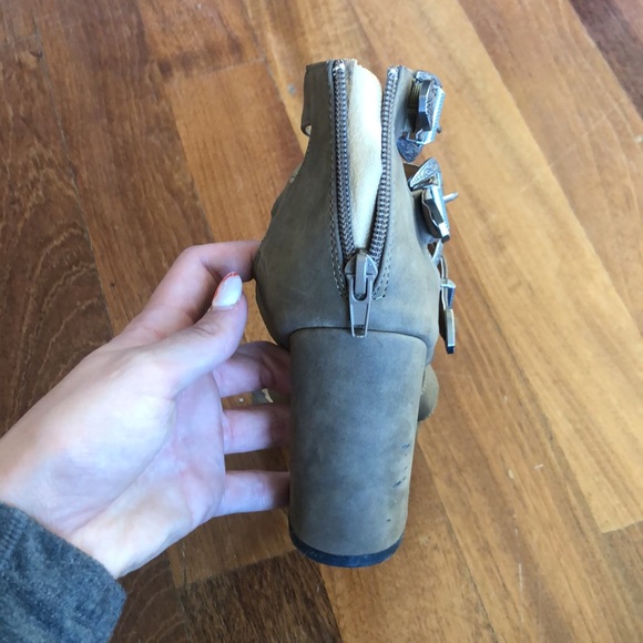 Qupid dark brown strappy heels - Picture 3 of 4